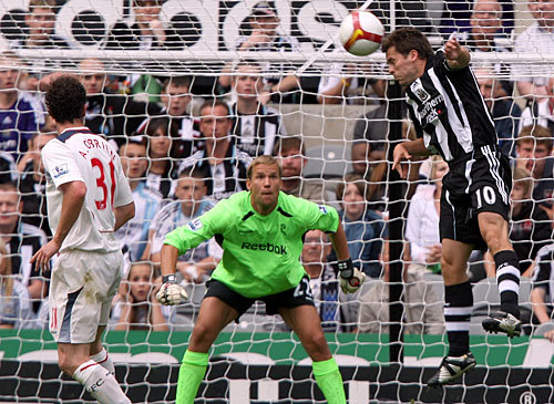 ����� ����