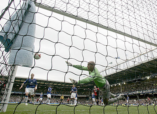 ����� ����