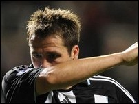 ����� ����