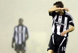 ����� ����