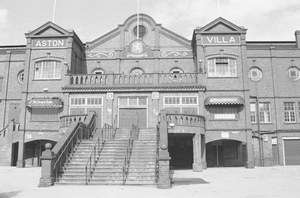 ����� ����