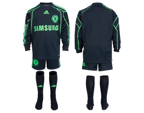 Новая форма голкипера Челси Новая форма голкипера Челси