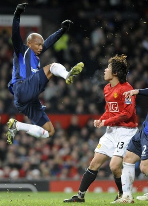 ���-����� ����