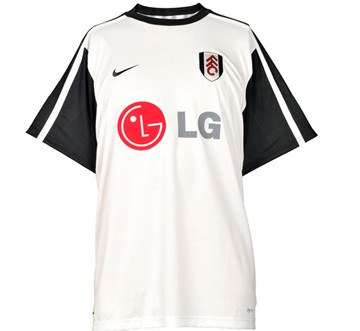 Новая домашняя форма Фулхэма Новая домашняя форма Фулхэма