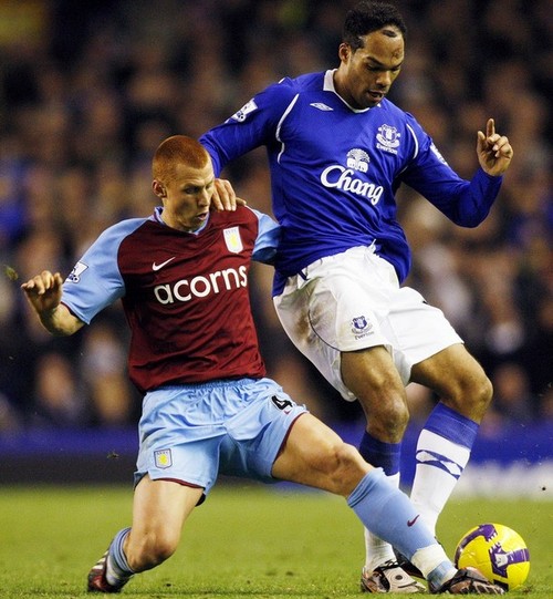 Стив Сидвелл и Жульен Лескотт Стив Сидвелл и Жульен Лескотт