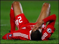 ����� ����