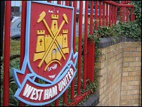 ����� ����