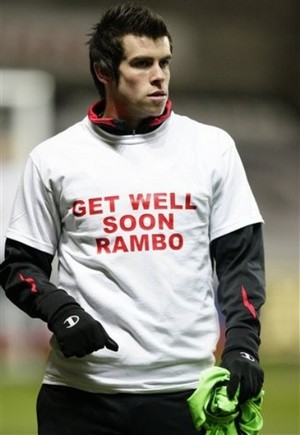 ����� ����