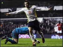 ����� ����