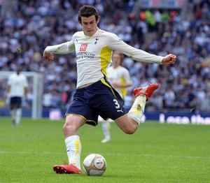 ����� ����