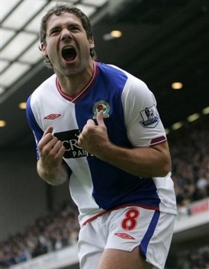 ����� ����