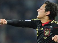 ����� ����