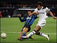 ����� ����