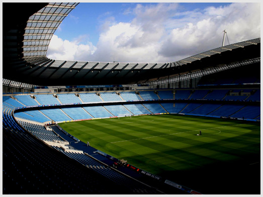 Сити оф Манчестер один из красивейших стадионов Англии Сити оф Манчестер один из красивейших стадионов Англии
