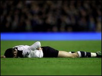 ����� ����