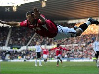 ����� ����