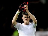 ����� ����