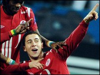 ���� ����