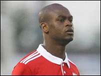 ����� ����