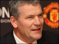 ����� ����