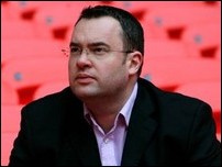 ����� ����