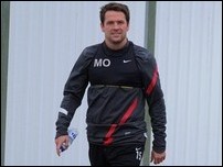 ����� ����