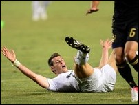 ����� ����