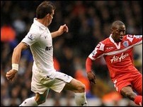 ����� ����