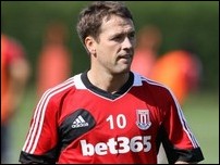 ����� ����