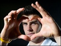 ����� ����