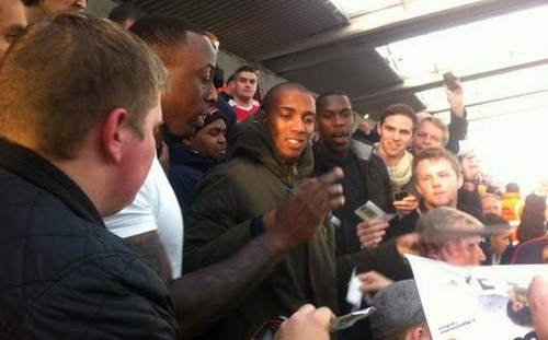 ���� ���