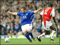 ���� ����