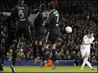 ����� ����