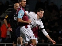 ����� ����