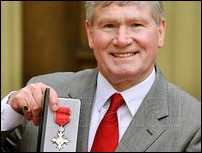 ��� ����