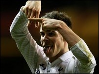 ����� ����