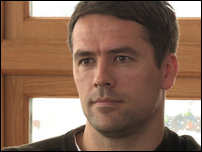 ����� ����