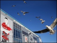 �������