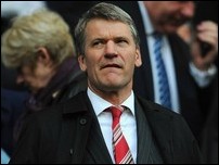 ����� ����