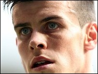 ����� ����