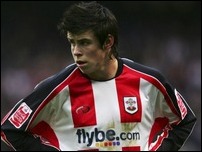 ����� ����