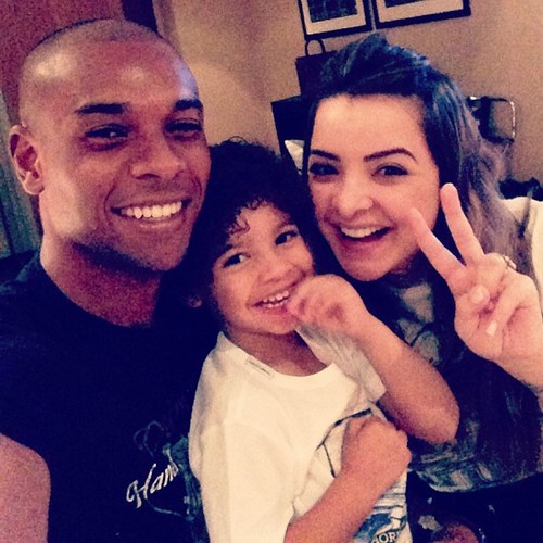 Фернандиньо с семьей Фернандиньо с семьей