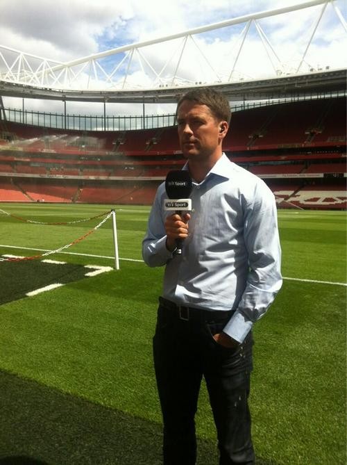 ����� ����