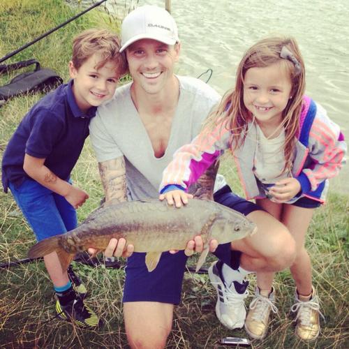 Мэттью Тэйлор с детьми Мэттью Тэйлор с детьми