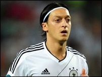 ����� ����