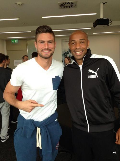 Оливье Жиру и Тьерри Анри Оливье Жиру и Тьерри Анри