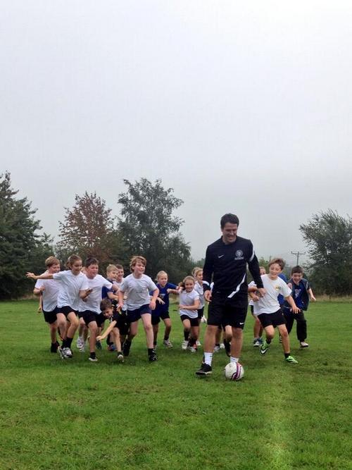 Майкл Оуэн с детьми Майкл Оуэн с детьми