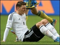 ����� ����