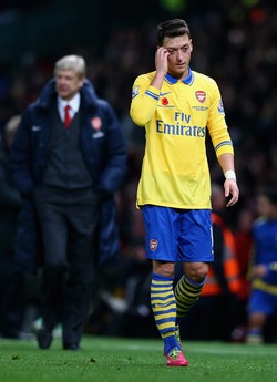 ����� ����