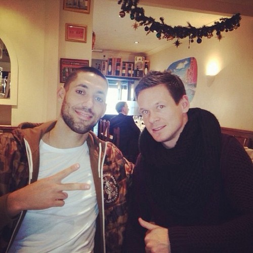 Клинт Демпси и Саша Ритер Клинт Демпси и Саша Ритер